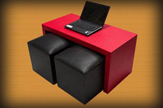 Mesa con 2 Puf